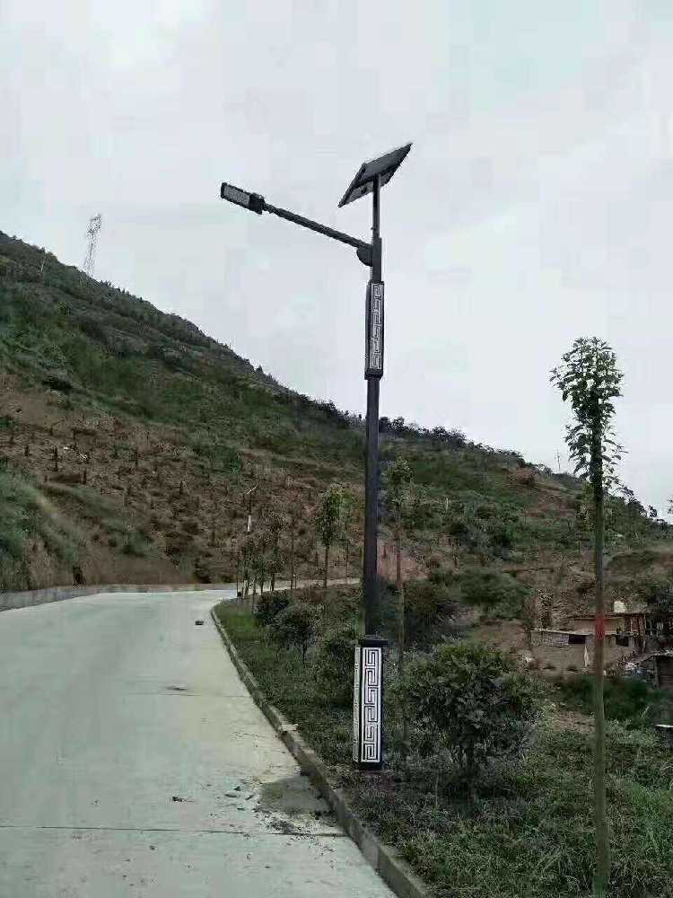 阿里地区仿古太阳能路灯